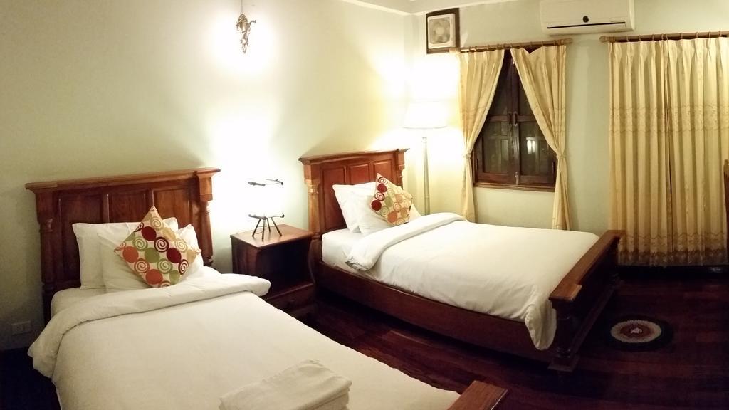 Phounsab Guesthouse Luang Prabang Exteriör bild